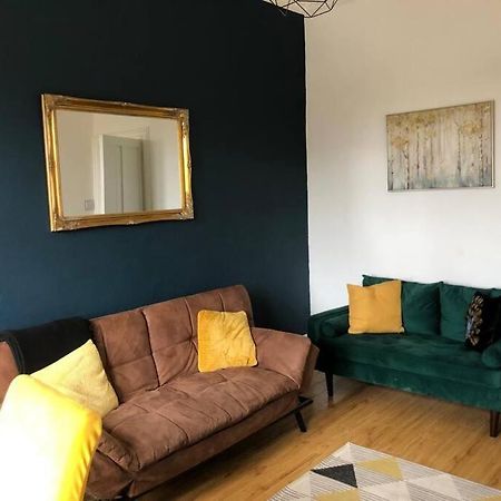 אדינבורו Lovely 2 Bedroom Apartment Close To City Centre מראה חיצוני תמונה